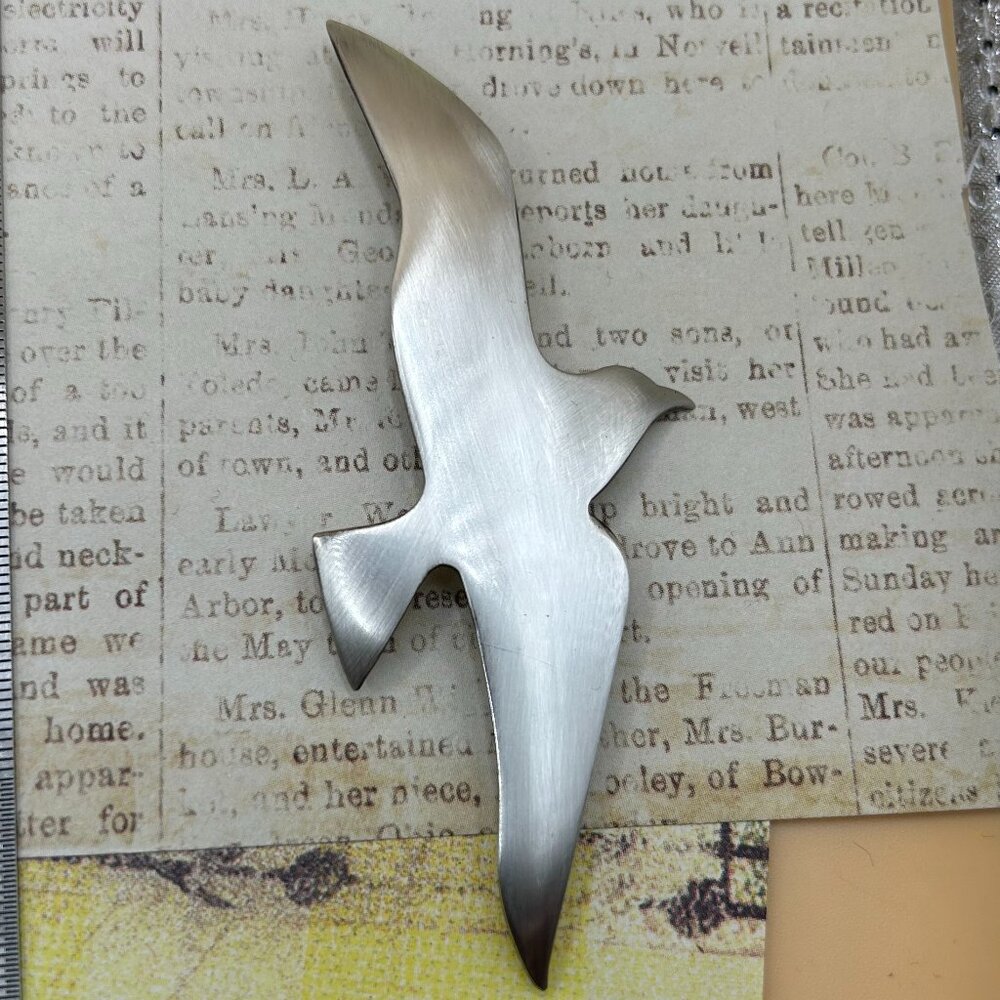 Huge Vintage Soaring Bird Gull Dove International Sterling Silver Brooch Pin